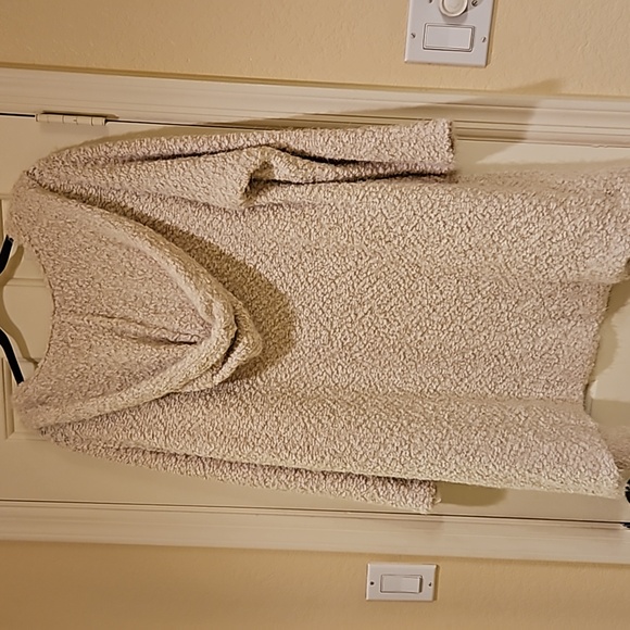 Aveology Cream colored NWT Super soft Hooded cardigan Size 22/24 - Picture 10 of 11